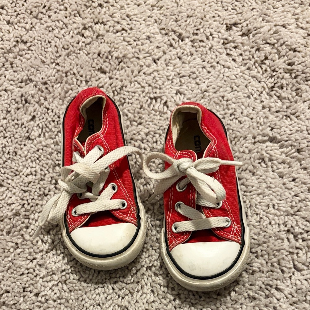 Red converse
